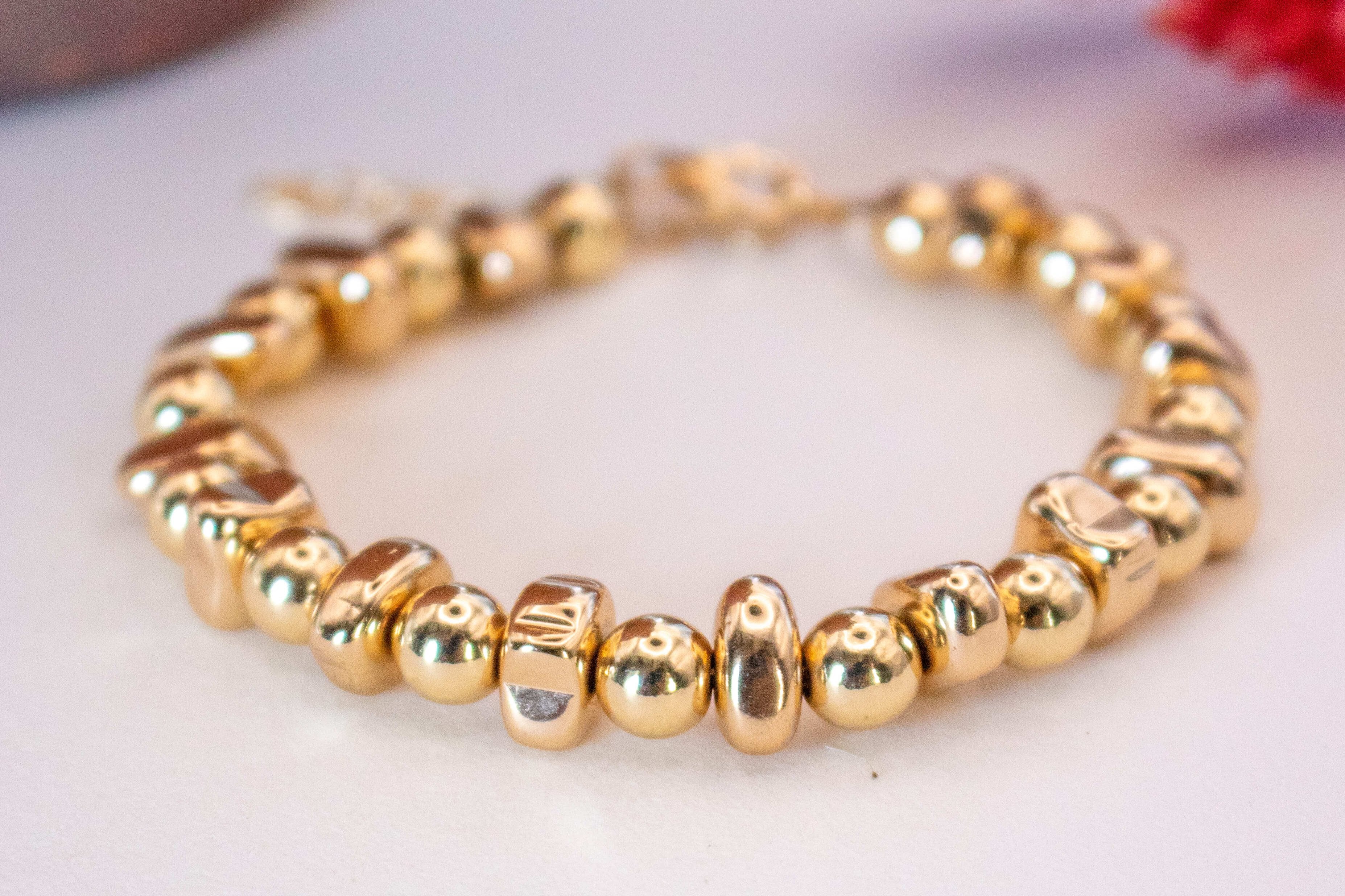 bracelet-savane-dore-hematite-pierres-plaque-or-creation-lilodelo