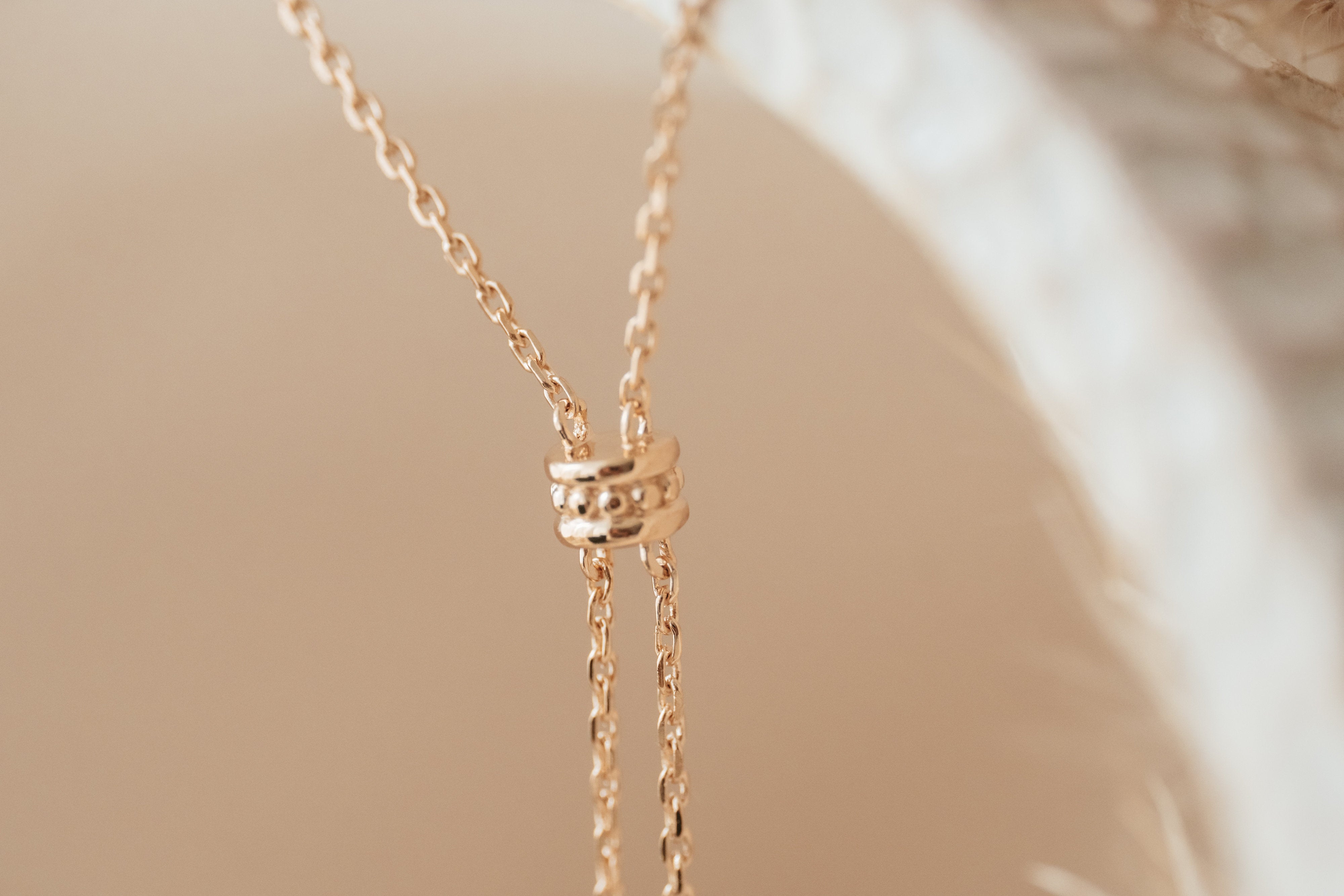 Collier Y Jaya