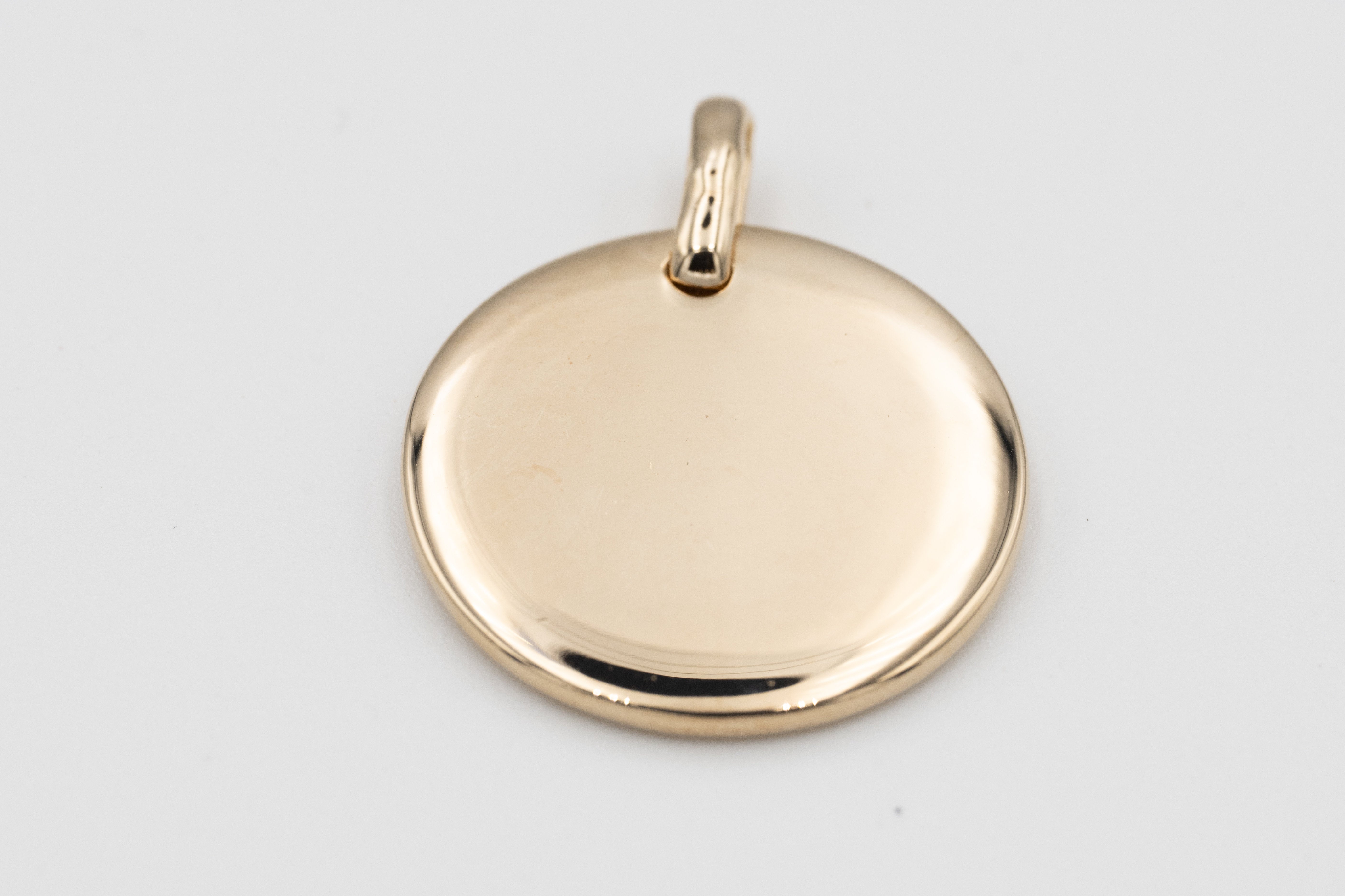 medaille-abby-ronde-bombee-plaque-or-gravable-lilodelo