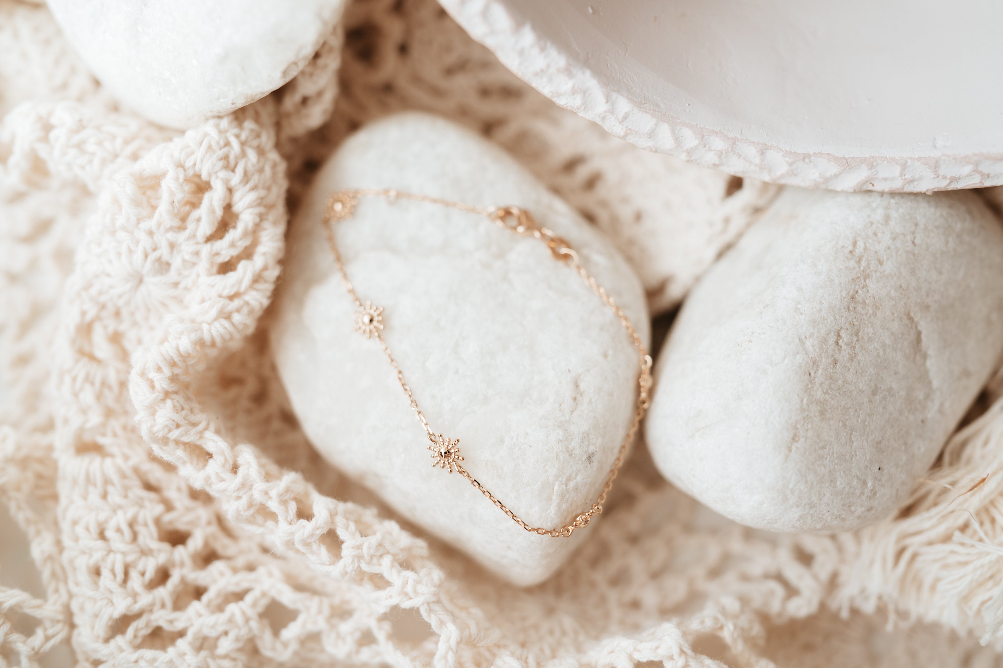 bracelet-sunshine-soleils-detail-plaque-or-lilodelo